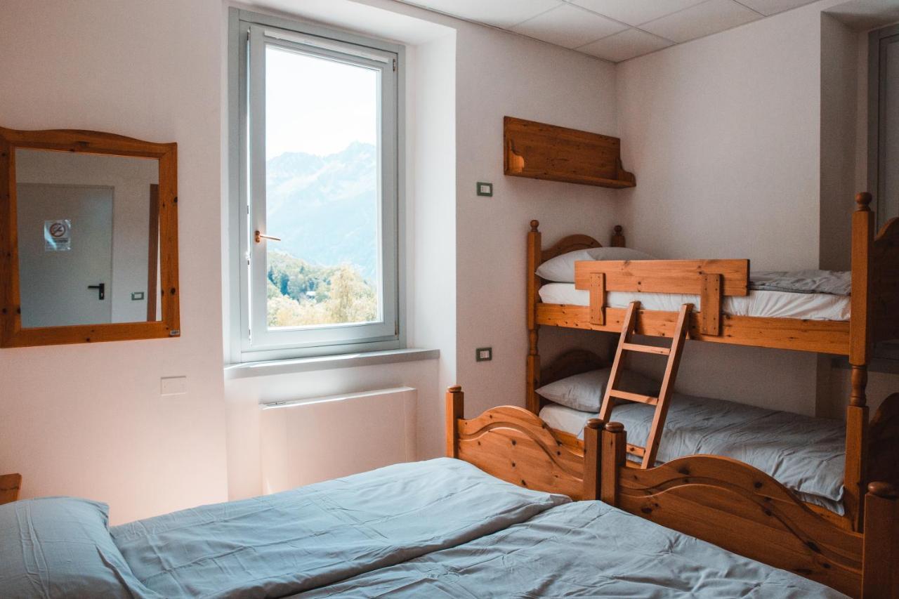 Casa Del Parco Adamello Hostel Cevo Bagian luar foto