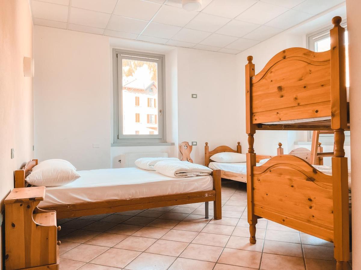 Casa Del Parco Adamello Hostel Cevo Bagian luar foto